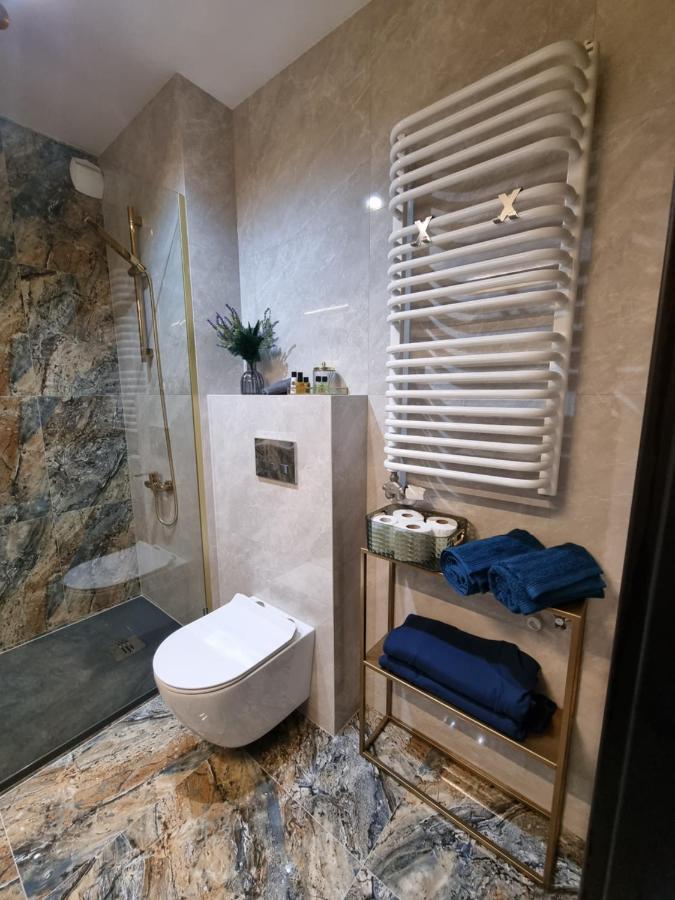 Apartament Jacuzzi كراكوفيا المظهر الخارجي الصورة