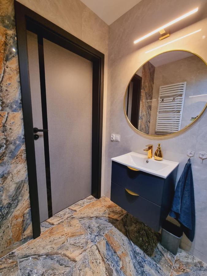 Apartament Jacuzzi كراكوفيا المظهر الخارجي الصورة