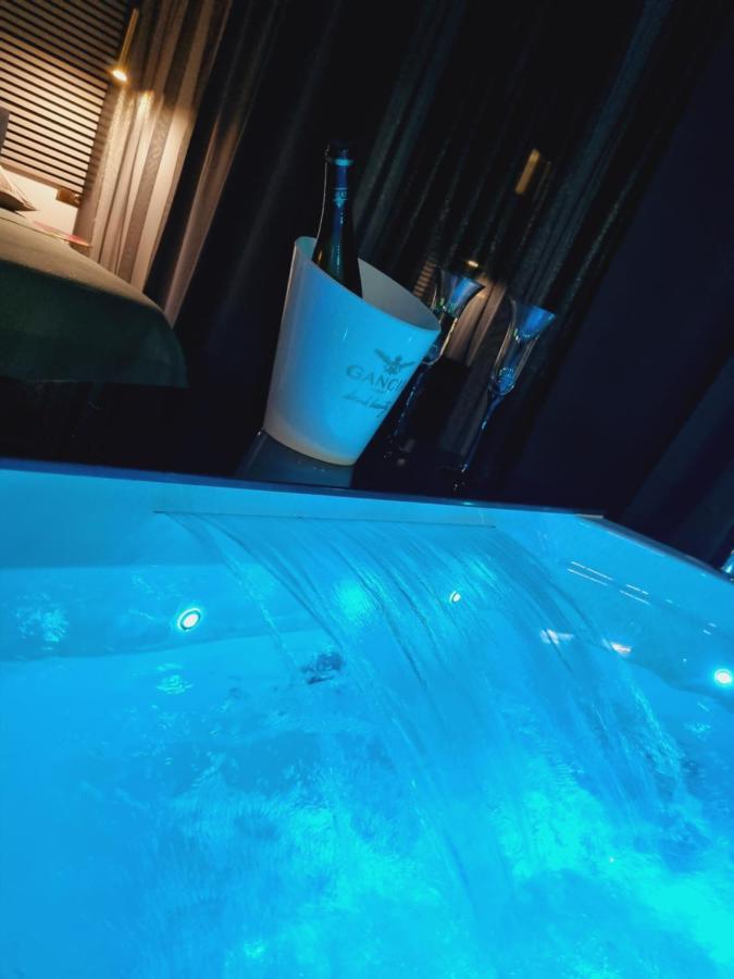 Apartament Jacuzzi كراكوفيا المظهر الخارجي الصورة