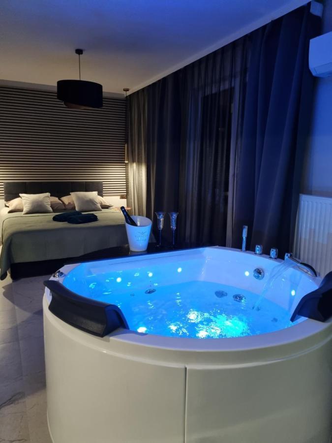Apartament Jacuzzi كراكوفيا المظهر الخارجي الصورة